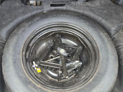 Used 2013 Jeep Patriot Latitude w/ Freedom Edition Pkg image 17