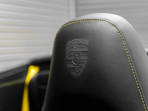 Used 2016 Porsche 911 Turbo S image 17