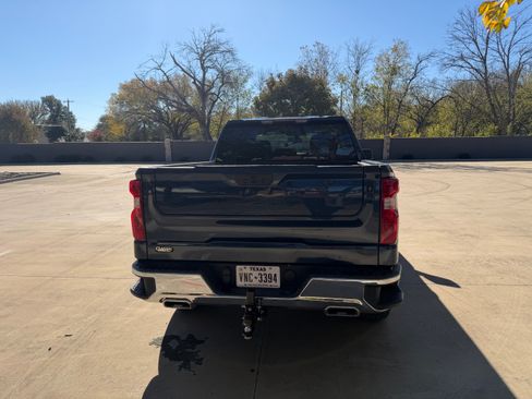 Used 2021 Chevrolet Silverado 1500 LT w/ Z71 Off-Road Package image 6