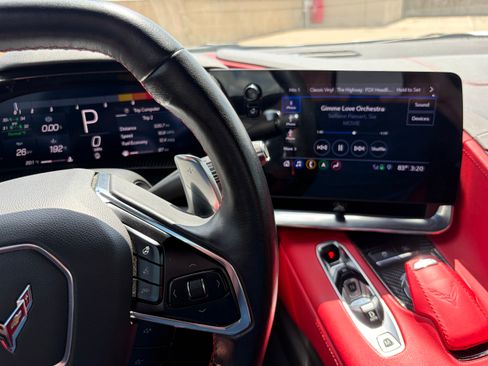 Used 2020 Chevrolet Corvette Stingray Preferred Cpe w/ 2LT Preferred Equipment Group RWD image 21