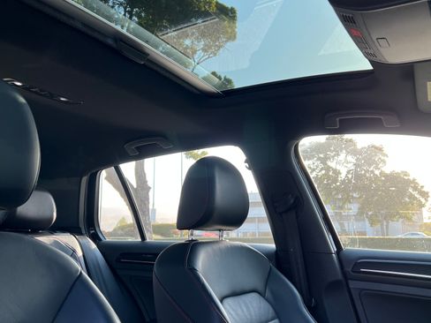 Used 2016 Volkswagen GTI SE w/ Lighting Package (SEL) image 13