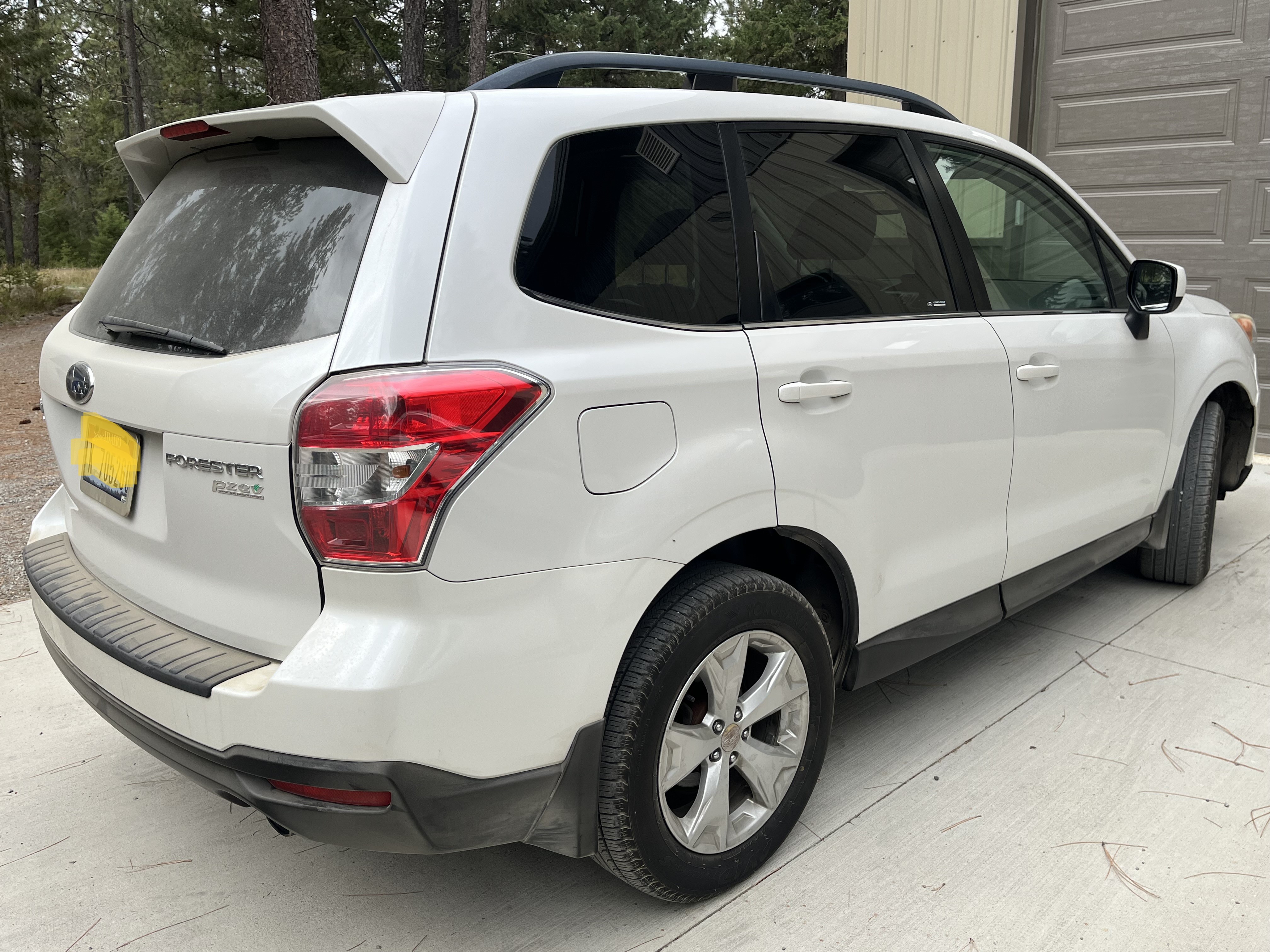 Used 2014 Subaru Forester 2.5i Limited AWD/4WD image 6