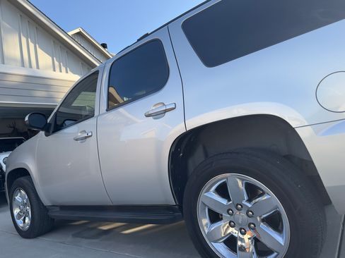 Used 2011 GMC Yukon SLT AWD/4WD image 5