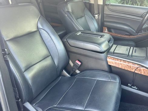 Used 2018 Chevrolet Tahoe Premier image 15