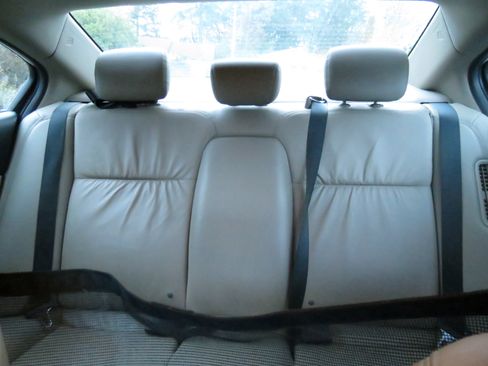 Used 2015 Honda Civic Hybrid Sedan image 21