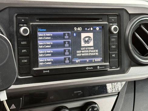 Used 2018 Toyota Tacoma SR5 RWD image 10