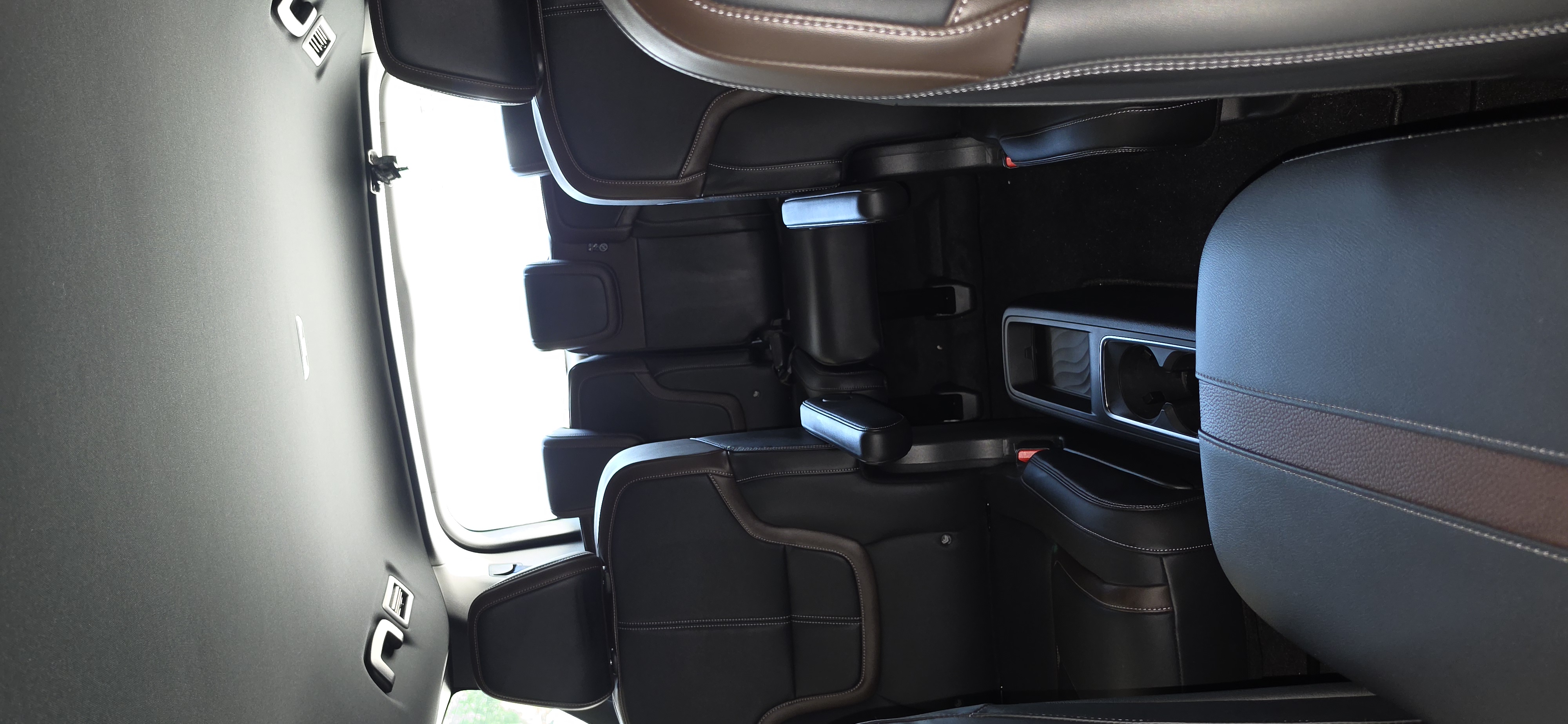Used 2026 Nissan Armada SL w/ Captain's Chari Seat Package RWD image 13