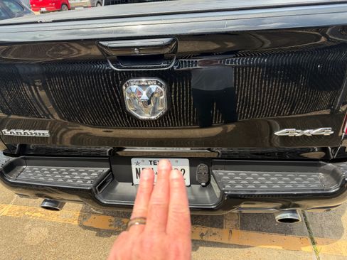 Used 2020 RAM 1500 Laramie w/ Sport Appearance Package AWD/4WD image 4