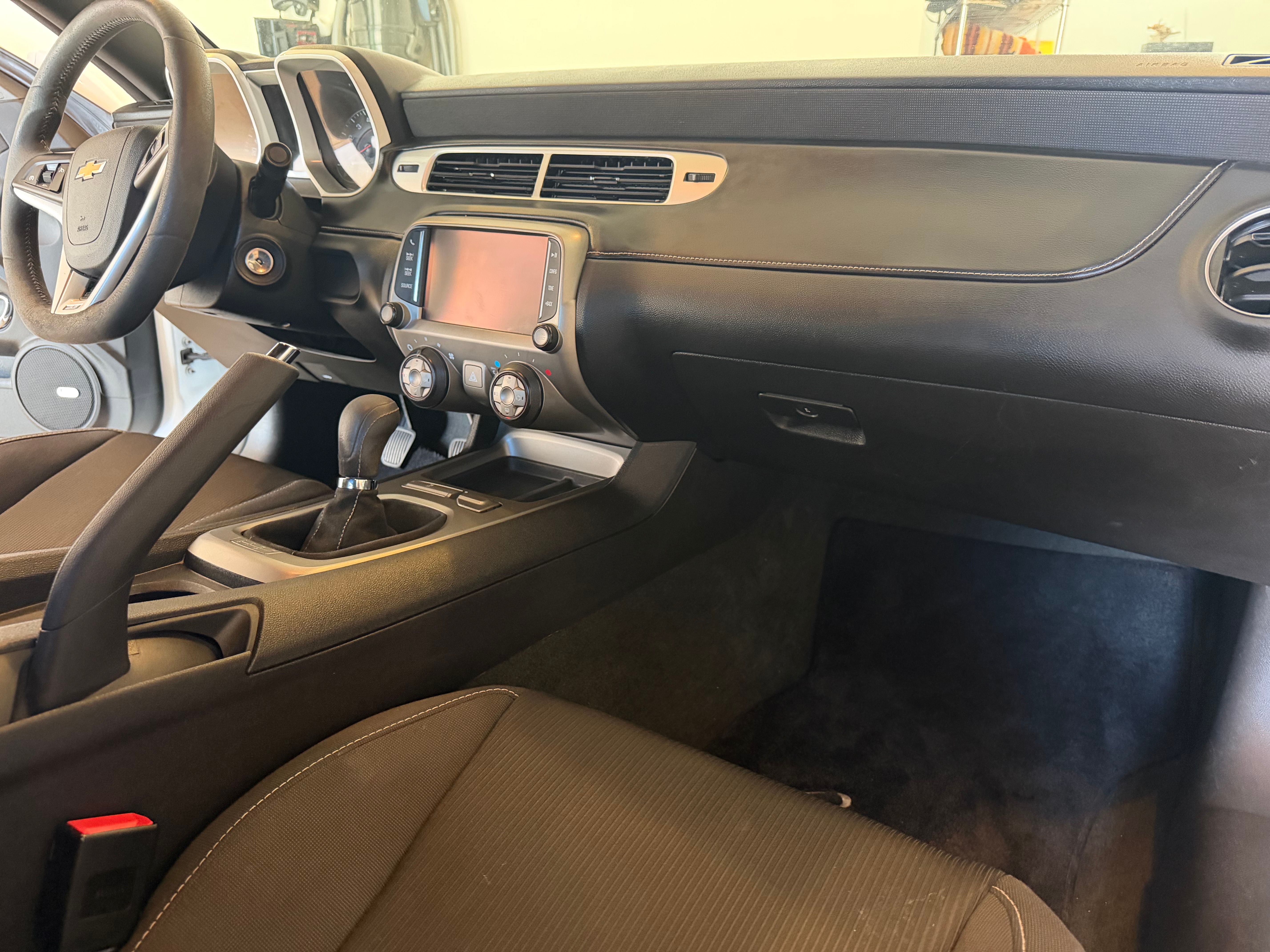 Used 2013 Chevrolet Camaro SS w/ SS Performance Package RWD image 4