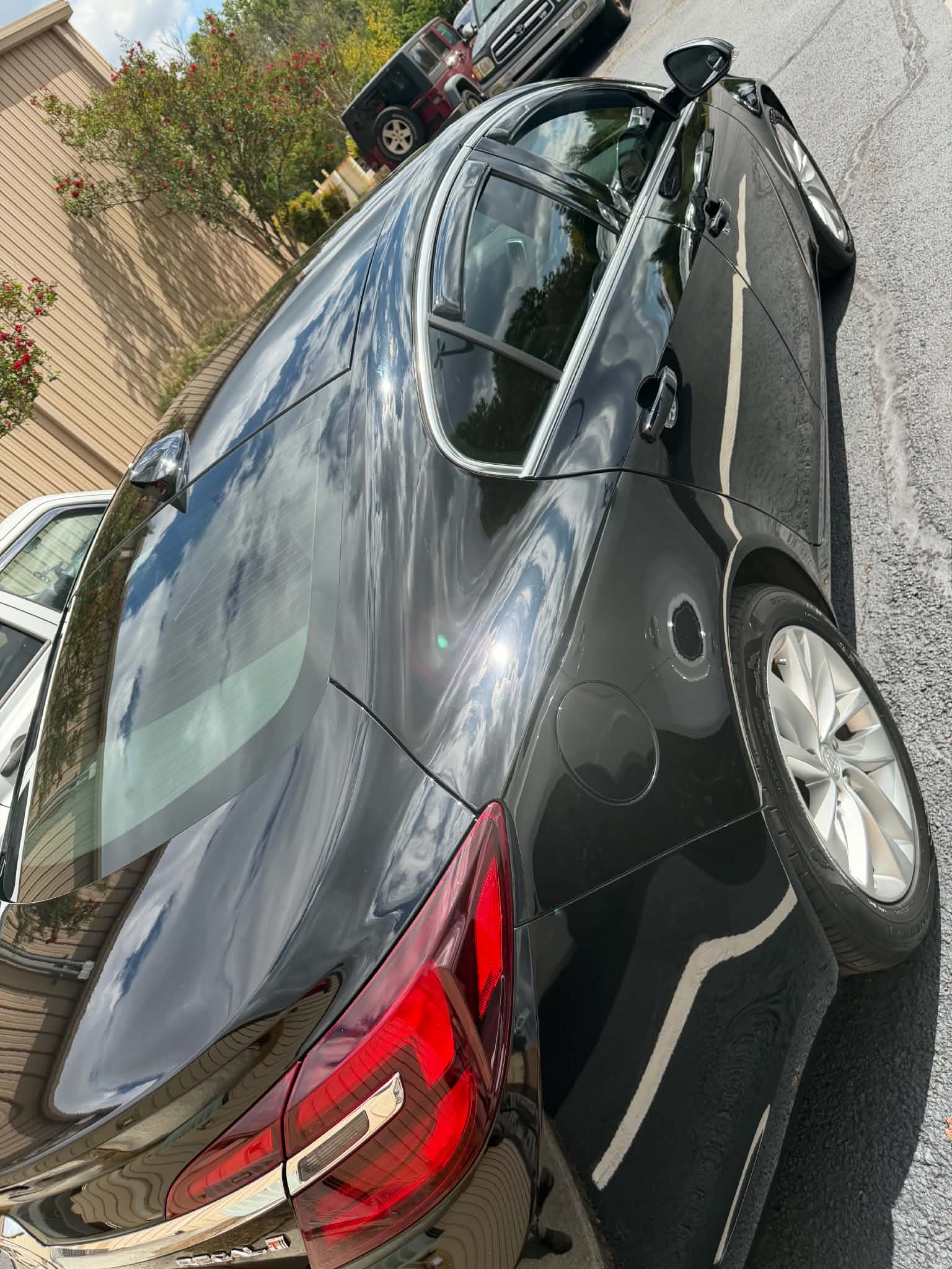 Used 2016 Buick Regal FWD image 4