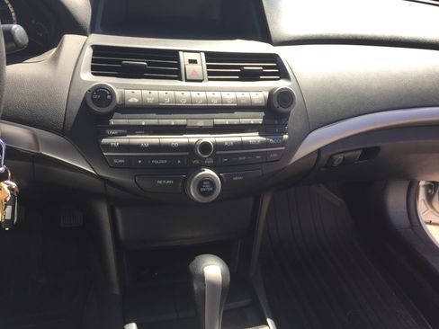 Used 2010 Honda Accord EX image 12