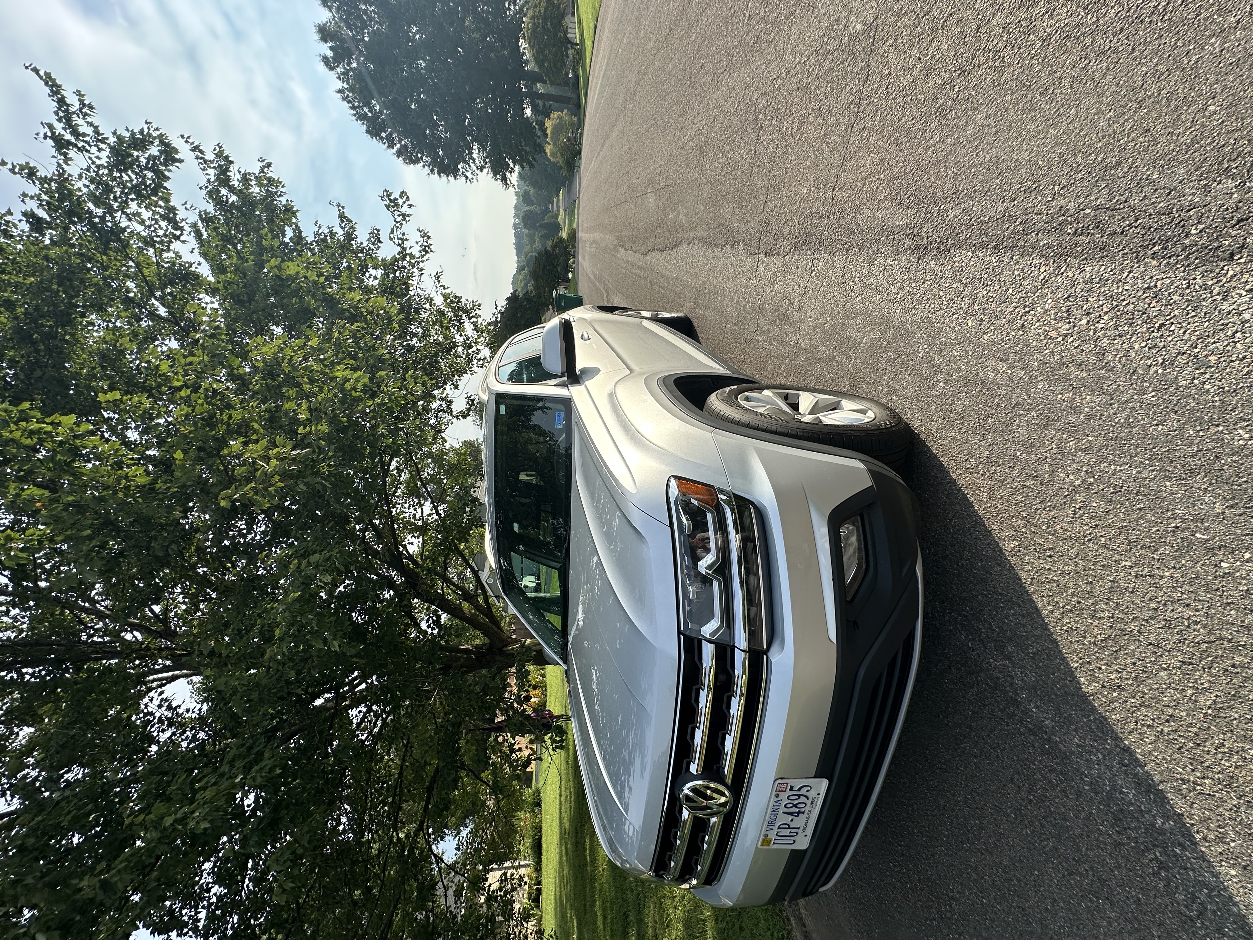 Used 2019 Volkswagen Atlas SE AWD/4WD image 2