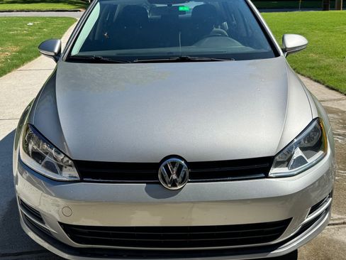 Used 2017 Volkswagen Golf S FWD image 9