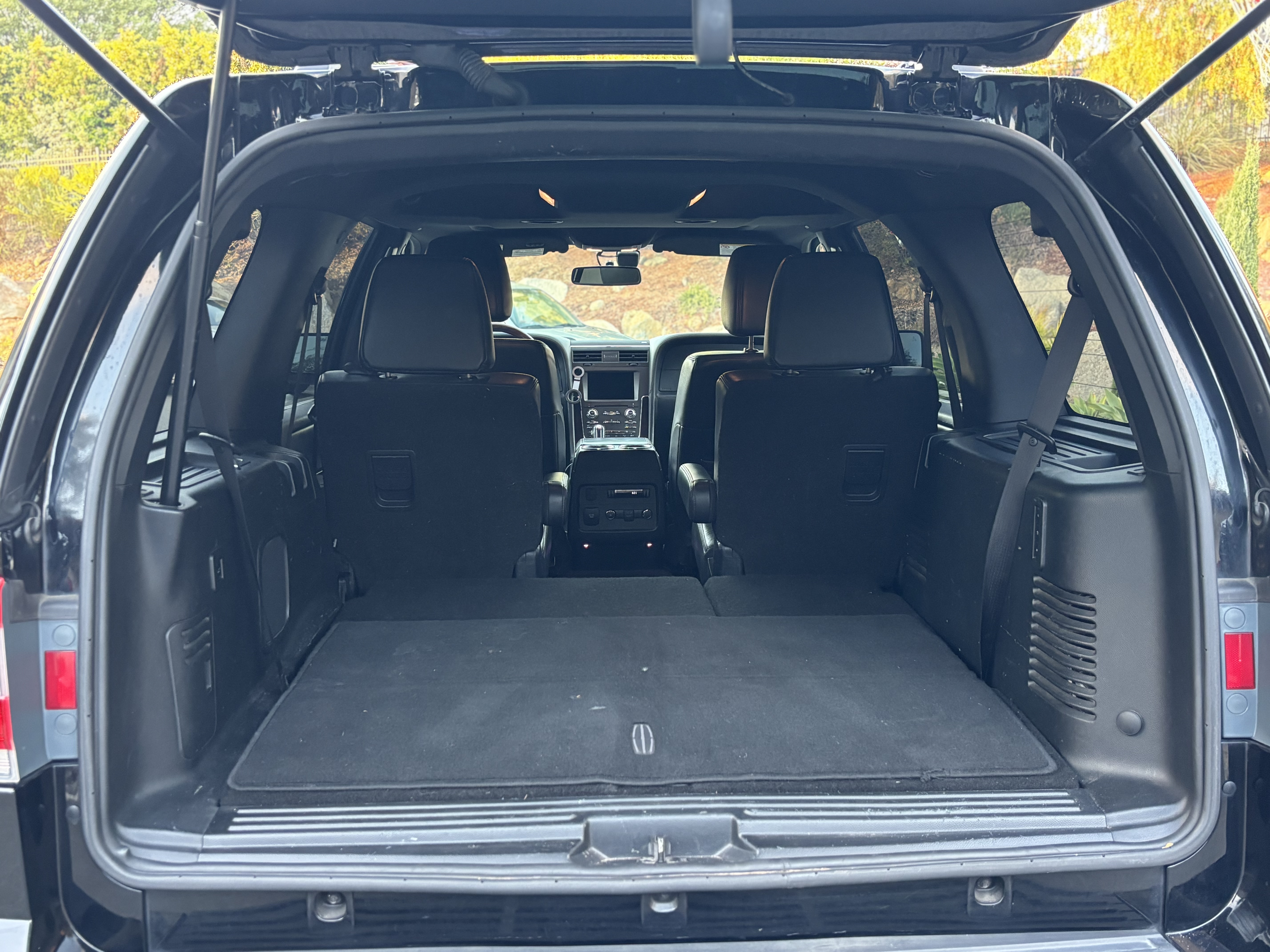 Used 2017 Lincoln Navigator Reserve AWD/4WD image 9