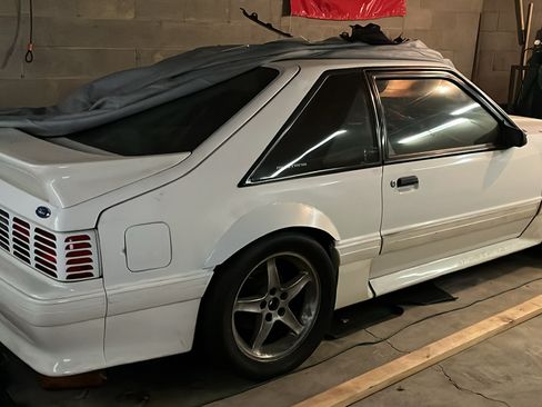 Used 1993 Ford Mustang GT image 1