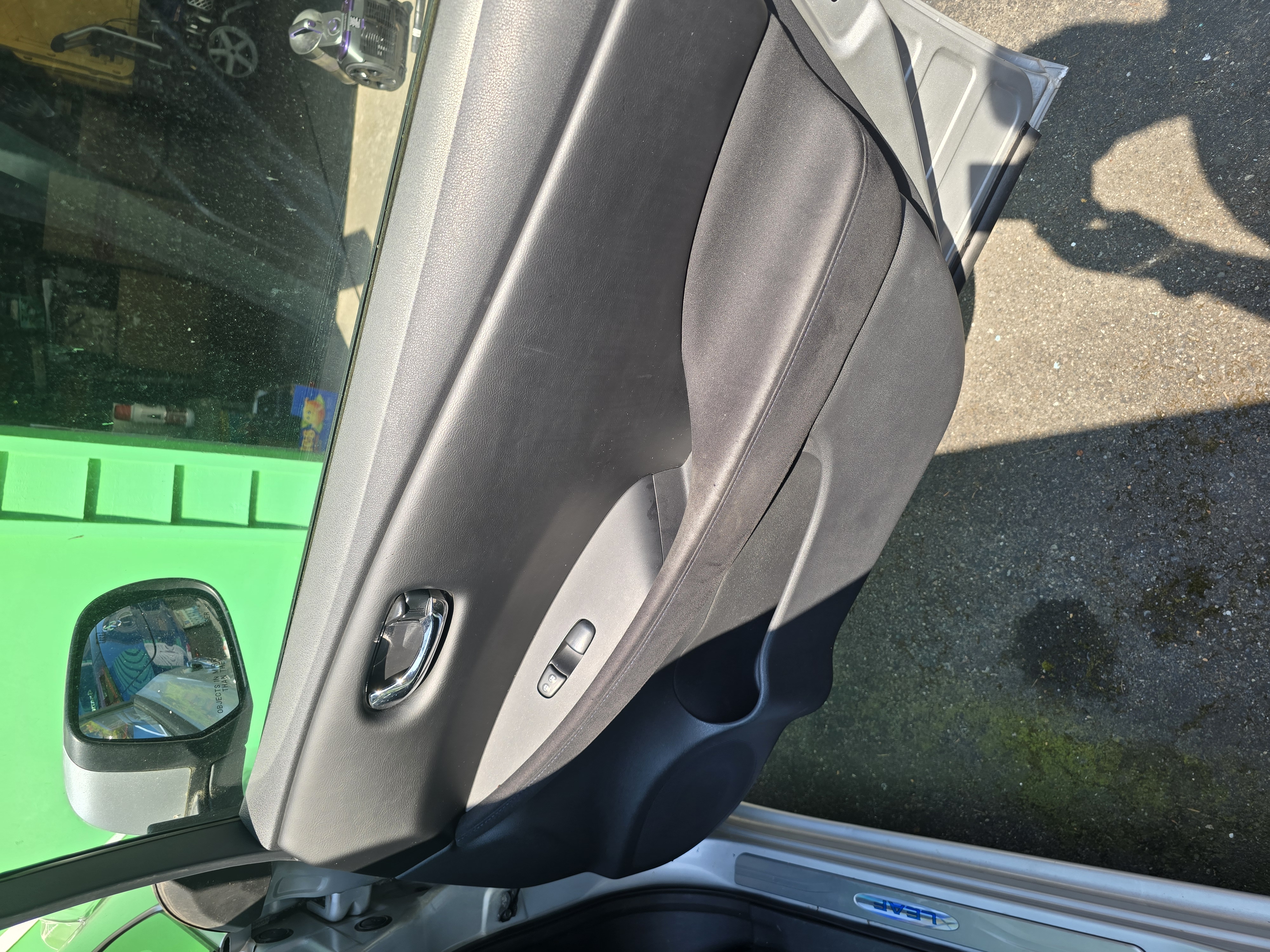 Used 2013 Nissan Leaf S w/ Charger Pkg FWD image 12