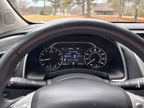 Used 2017 Nissan Murano Platinum w/ Platinum Technology Package image 12