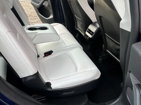 Used 2024 Tesla Model Y Long Range image 12