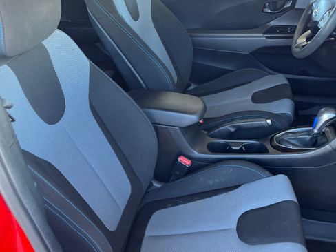 Used 2019 Hyundai Veloster 2.0 image 8