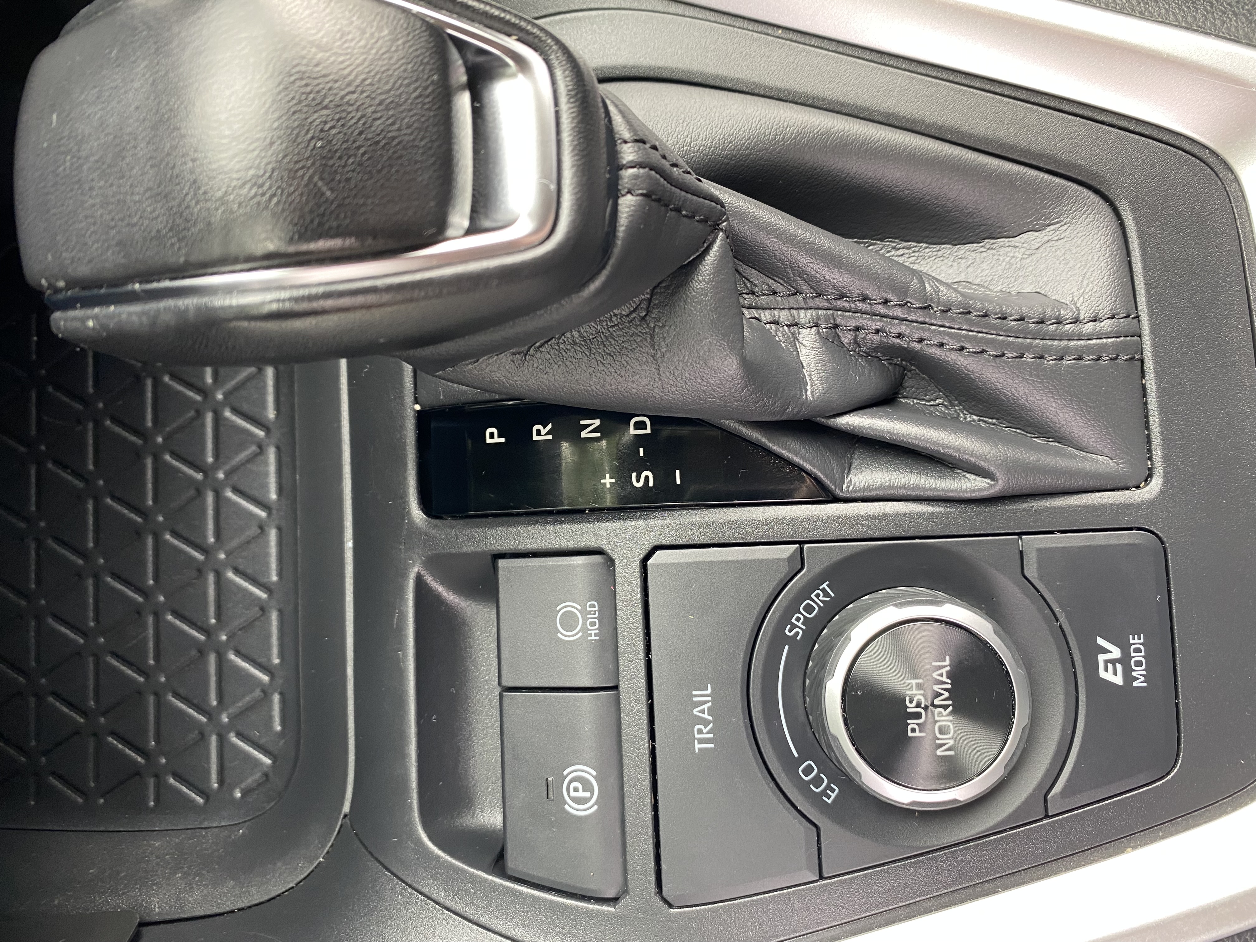 Used 2023 Toyota RAV4 XLE Premium AWD/4WD image 24