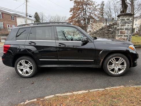 Used 2013 Mercedes-Benz GLK 350 4MATIC image 4