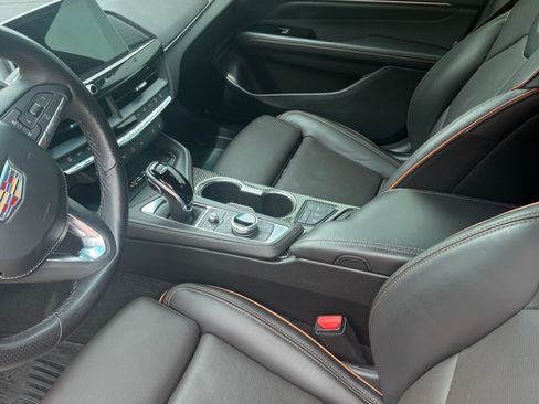 Used 2021 Cadillac CT4 V w/ Technology Package RWD image 10