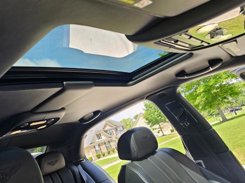 Used 2015 Bentley Flying Spur W12 AWD/4WD image 11