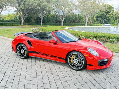 Used 2017 Porsche 911 Turbo S image 2