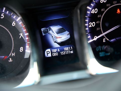 Used 2013 Toyota Avalon Limited image 11