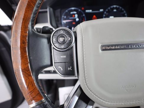 Used 2015 Land Rover Range Rover Supercharged image 9