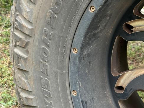 Used 2014 RAM 2500 Tradesman w/ Chrome Appearance Group image 9