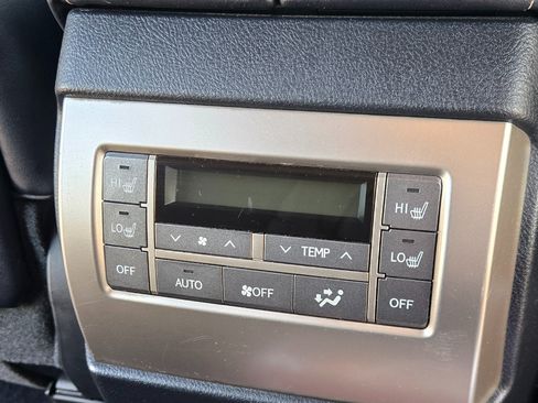 Used 2010 Lexus GX 460 image 23