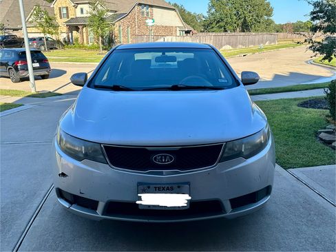 Used 2010 Kia Forte EX image 16
