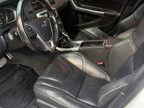 Used 2014 Volvo S60 T6 w/ Climate Package AWD/4WD image 5