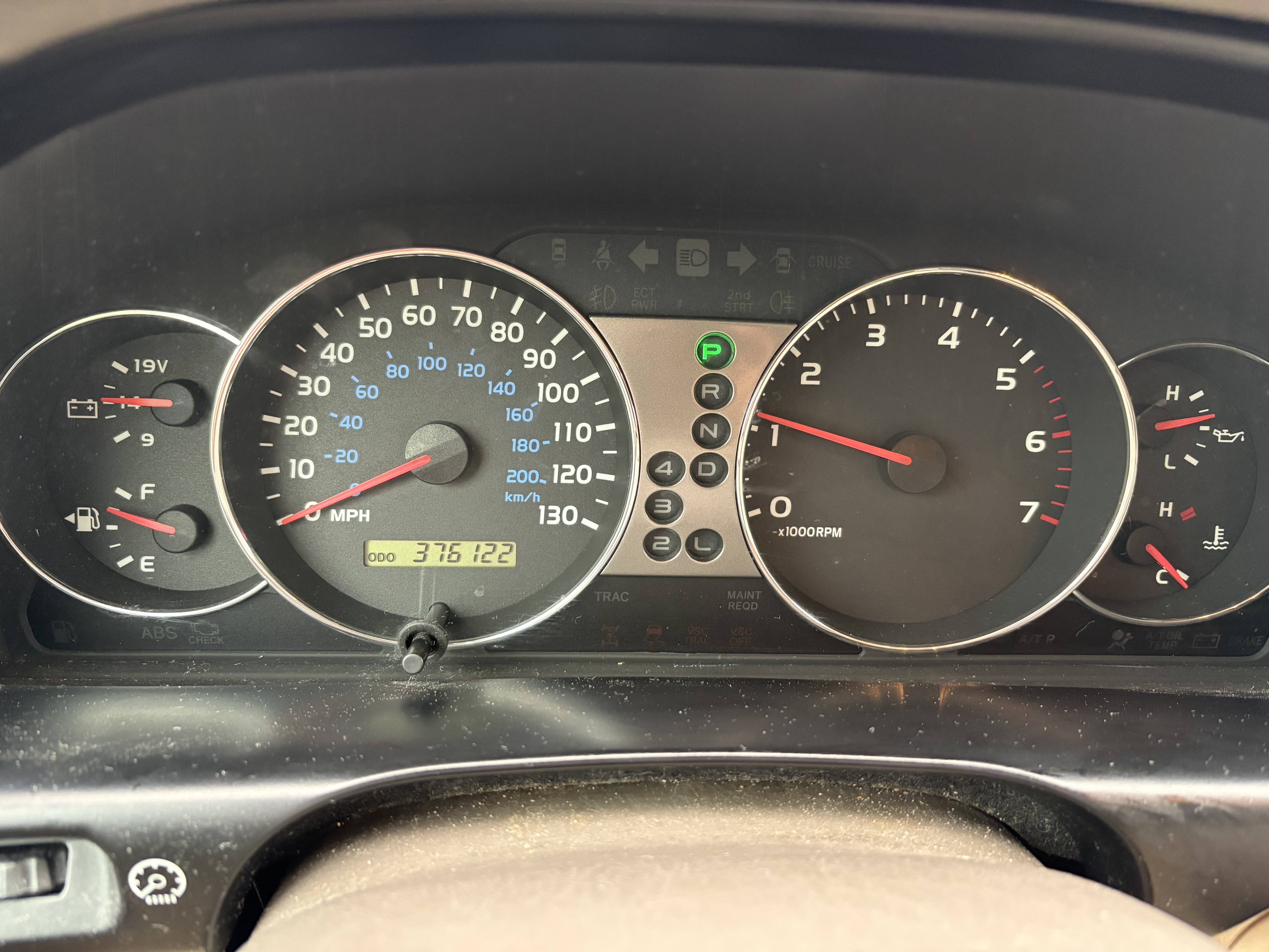 Used 2005 Toyota Land Cruiser w/ Convenience Pkg AWD/4WD image 10