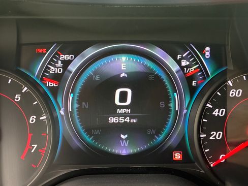 Used 2016 Chevrolet Camaro SS RWD image 6