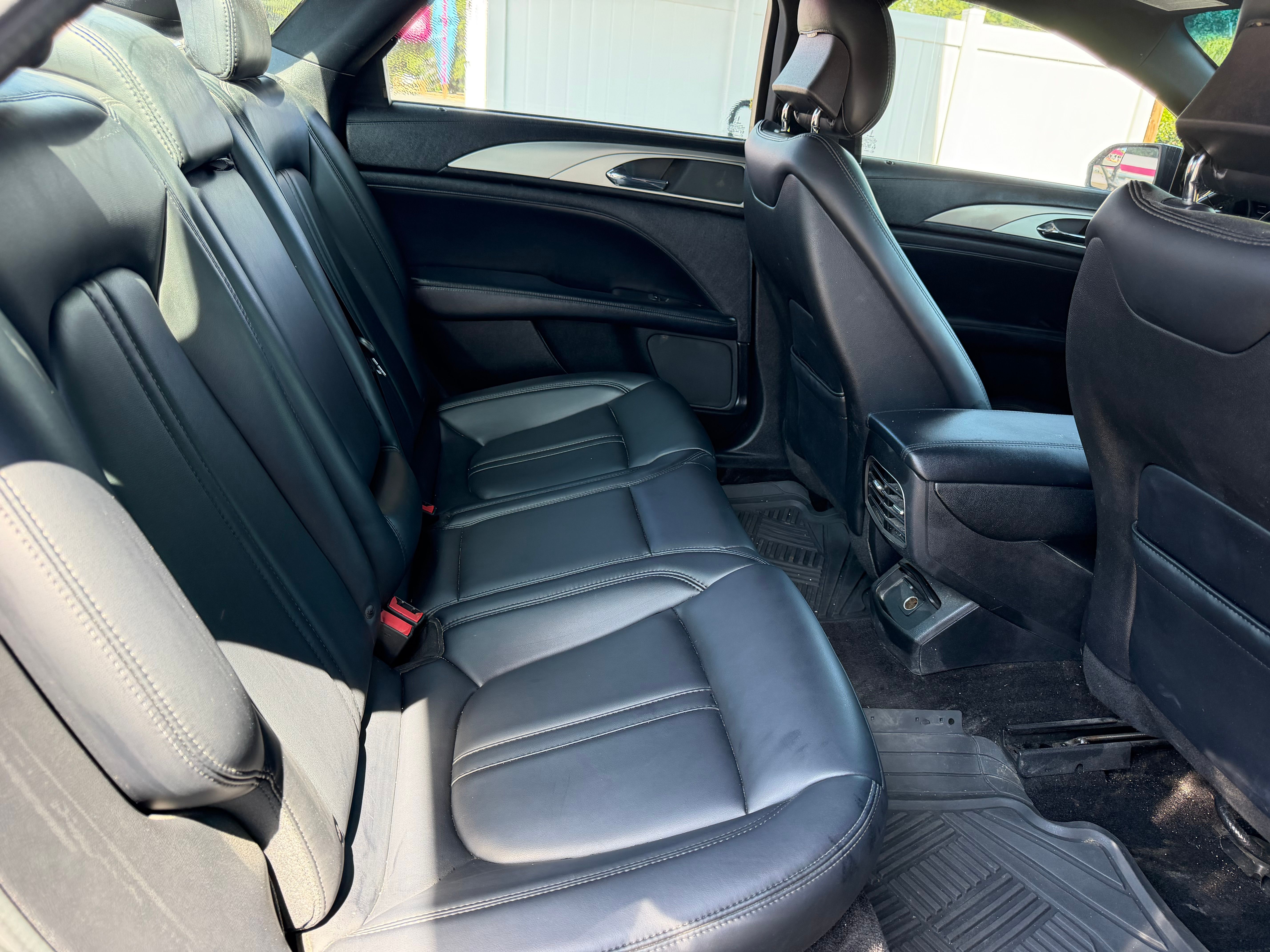 Used 2017 Lincoln MKZ Premiere FWD image 21