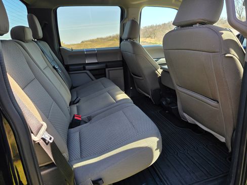 Used 2022 Ford F350 XLT w/ XLT Premium Package image 16