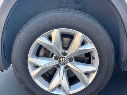 Used 2018 Volkswagen Atlas SE FWD image 14