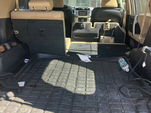 Used 2014 Toyota 4Runner SR5 image 16