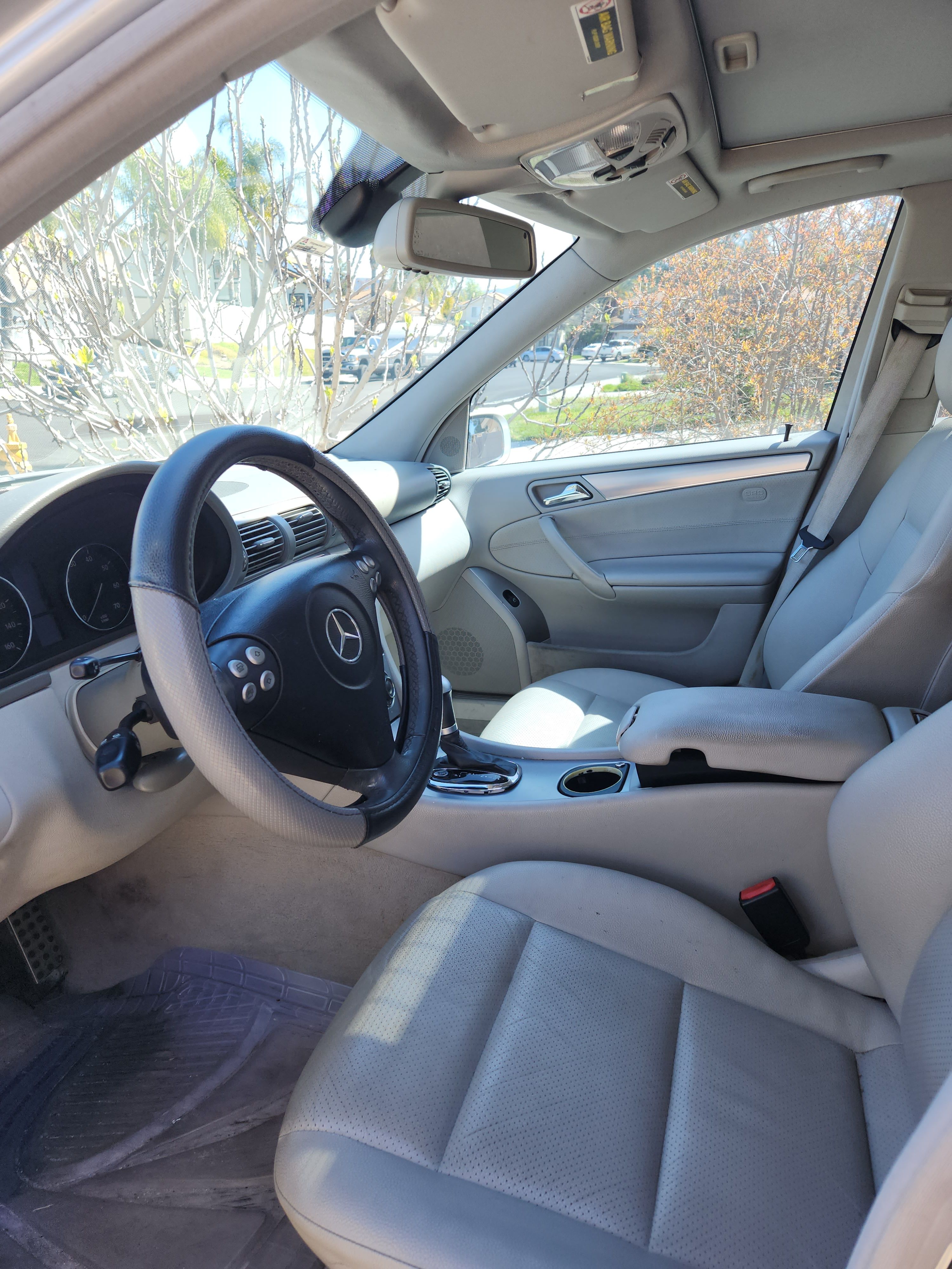 Used 2005 Mercedes-Benz C 230 Sedan image 11