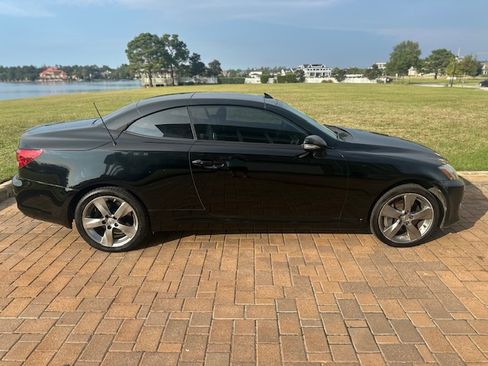 Used 2010 Lexus IS 350C image 4