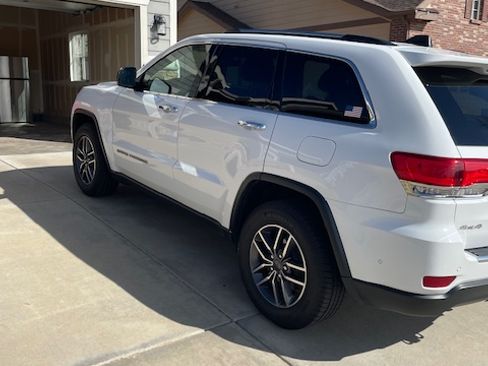 Used 2019 Jeep Grand Cherokee Limited image 1