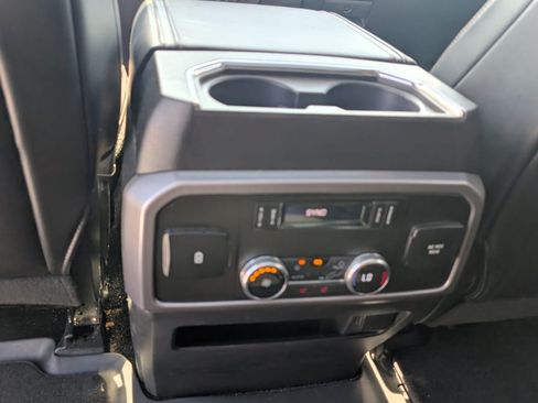 Used 2019 Ford Expedition Platinum RWD image 16