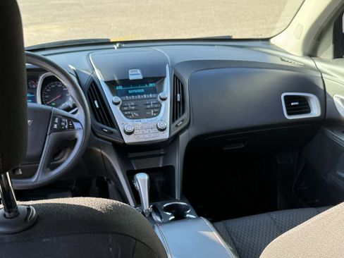 Used 2015 Chevrolet Equinox LS image 13