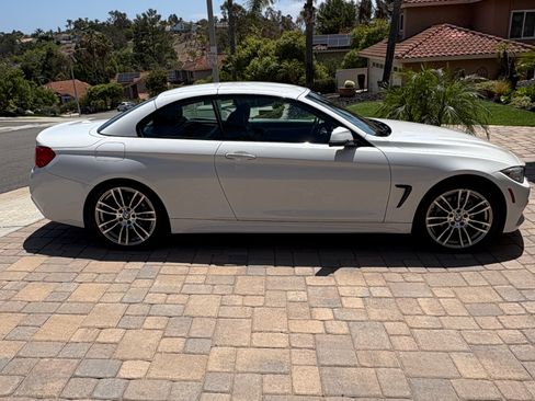 Used 2017 BMW 430i Convertible RWD image 9