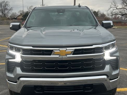 Used 2026 Chevrolet Silverado 1500 LT image 4