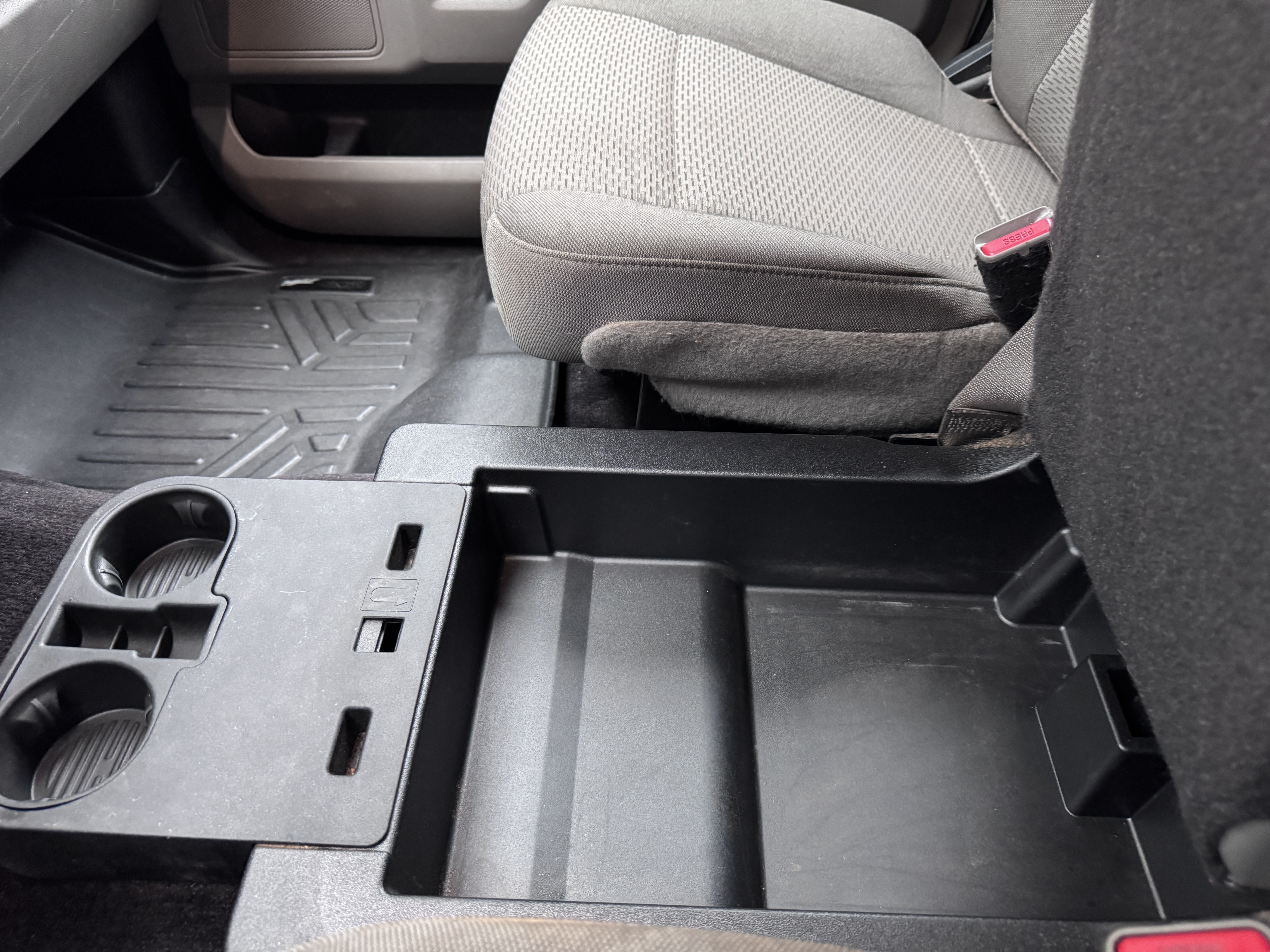 Used 2017 Ford F150 XLT AWD/4WD image 8