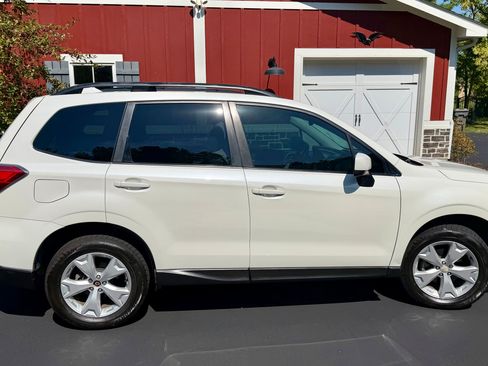 Used 2016 Subaru Forester 2.5i Premium w/ Popular Package #2 AWD/4WD image 2