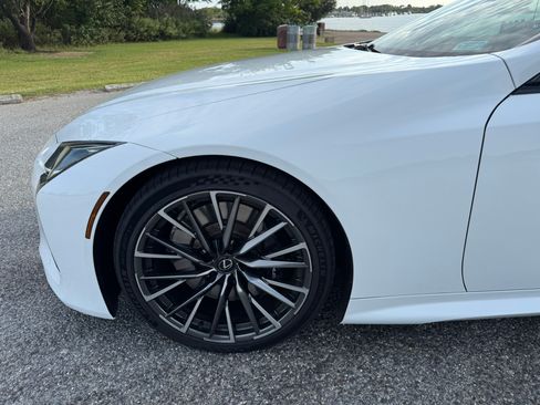 Used 2025 Lexus LC 500 Coupe w/ Dynamic Handling Package RWD image 4
